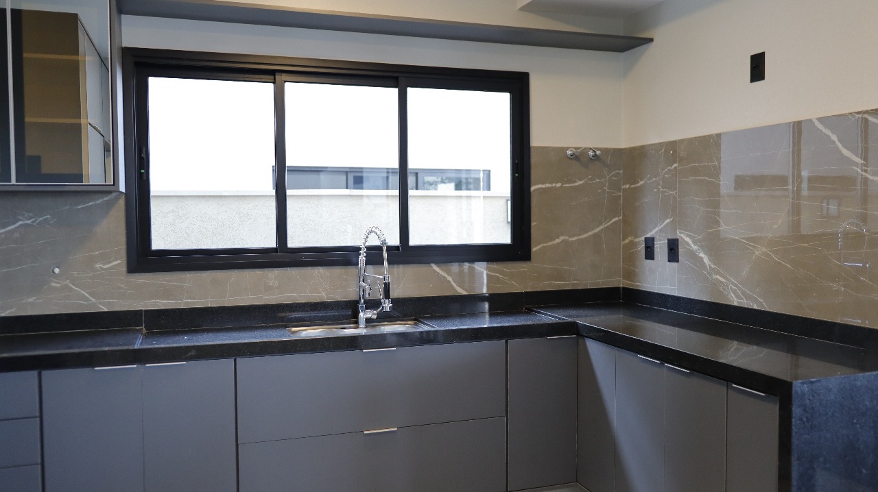 WhatsApp Image 2025-09-12 at 09.02.18 (1)